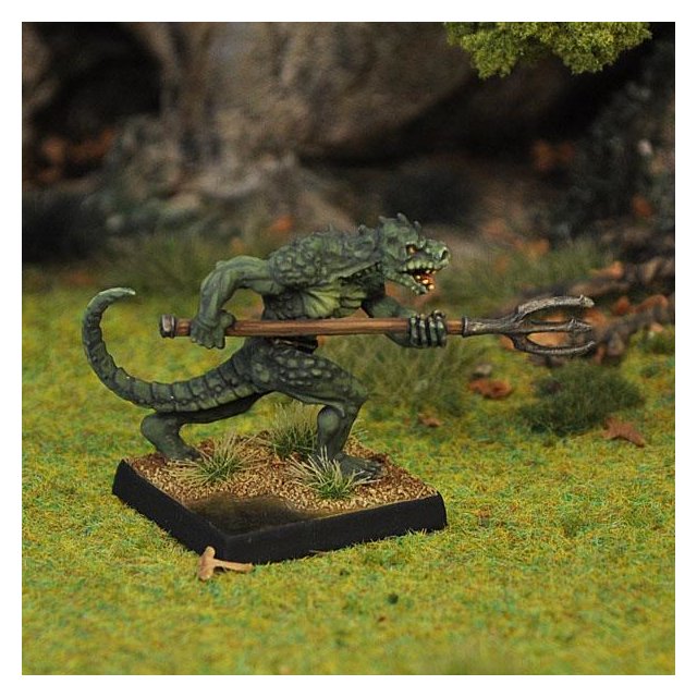 Lizardman Warrior III, advancing, with trident