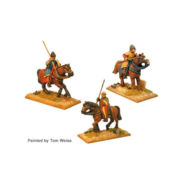Unarmoured Norman Cav with spears (3 cav figs)