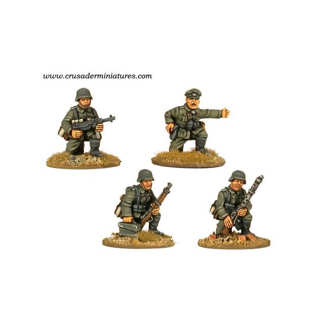 German MG34 Team & Command Kneeling (4)