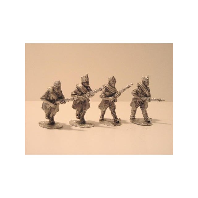 Foreign Legion rifles advancing 